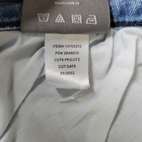 Torrid Jean Shorts 22 42X4 Blue Cut Off Cuffed Frayed Hem High Rise Denim - Picture 7 of 12